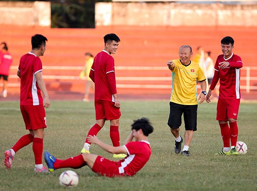 Dự đoán những cầu thủ sẽ được HLV Park lựa chọn trong trận đấu với Lào