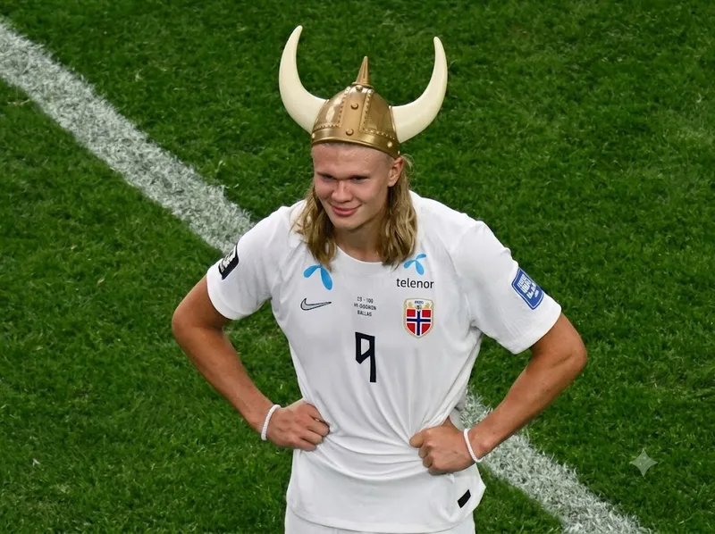 Erling Haaland nổi bật với khả năng săn bàn và giá trị chuyển nhượng hàng đầu thế giới.